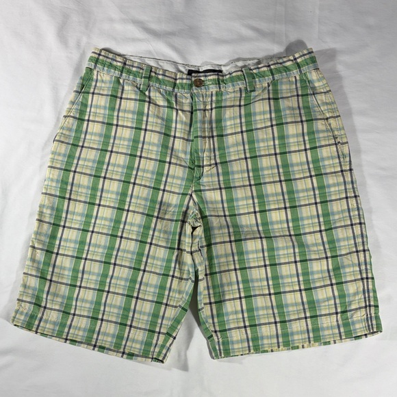 Banana Republic mens green yellow plaid flat front 10" Bermuda shorts - size 35 - Picture 2 of 11